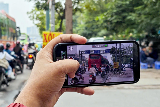Mẹo phản ánh vi phạm giao thông qua Zalo và số điện thoại nhanh chóng