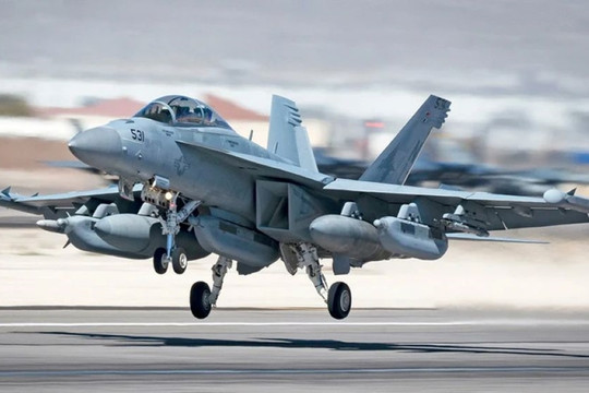 EA-18G Growler: Uy lực lá chắn điện tử giúp Không quân Mỹ xuyên thủng lưới phòng không