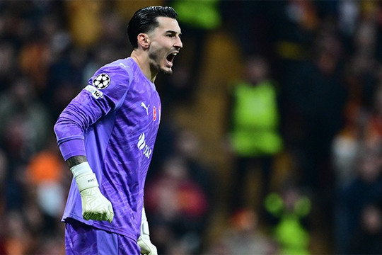 Ugurcan Cakır rực sáng giúp Galatasaray hạ Liverpool 1-0: Gáo nước lạnh cho Arne Slot