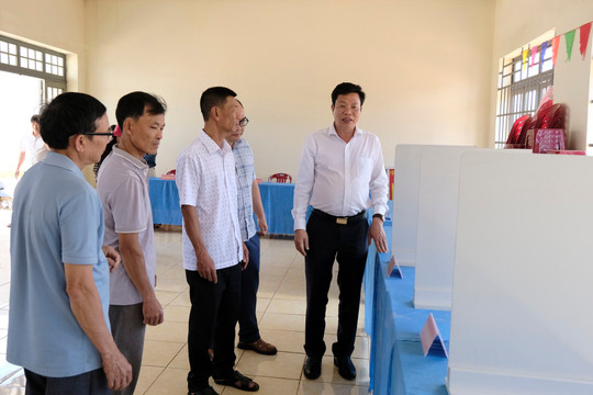 Kiểm tra công tác chuẩn bị bầu cử tại các xã phía Tây Lâm Đồng