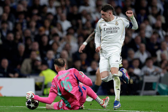 Real Madrid 3-0 Man City: Cú sốc Bernabeu và sai lầm chiến thuật của Pep Guardiola