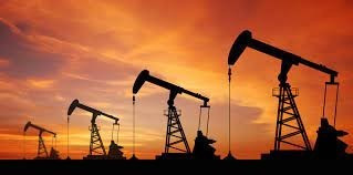Giá dầu thế giới tăng mạnh phiên sáng 12/3, dầu Brent vượt mốc 100 USD/thùng