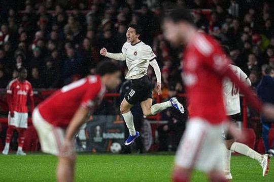 Nottingham Forest 0-1 FC Midtjylland: Nỗi ám ảnh dứt điểm tại City Ground