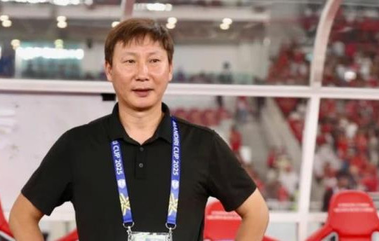ĐT Việt Nam chậm công bố danh sách FIFA Days: Toan tính của HLV Kim Sang Sik và rào cản pháp lý