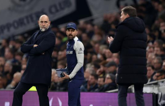 Tottenham đứng trước bờ vực rớt hạng trong cuộc đua trụ hạng Ngoại hạng Anh