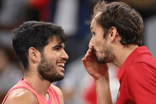 Bán kết Indian Wells 2026: Alcaraz đại chiến Medvedev, Sinner quyết đấu Zverev