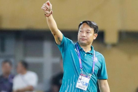 HLV Vũ Hồng Việt tiến cử 'song sát' Xuân Son - Hoàng Hên cho đội tuyển Việt Nam