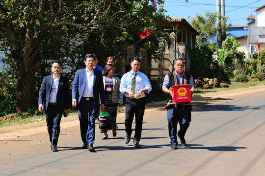 Lâm Đồng mang thùng phiếu di động đến tận nhà, bảo đảm quyền bầu cử cho mọi cử tri