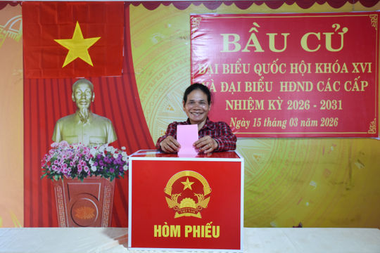 Cử tri Lâm Đồng nô nức đi bầu, nhiều khu vực đạt tỷ lệ cao từ sớm