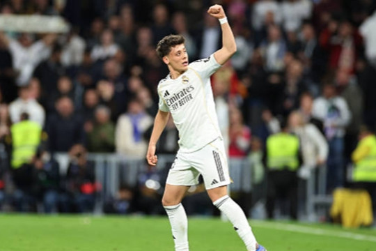 Real Madrid đè bẹp Elche 4-1: Siêu phẩm 60m của Arda Guler và dấu ấn từ dàn sao trẻ