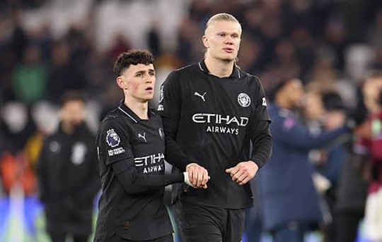 Manchester City hòa West Ham 1-1: Donnarumma mắc lỗi, hy vọng vô địch xa dần