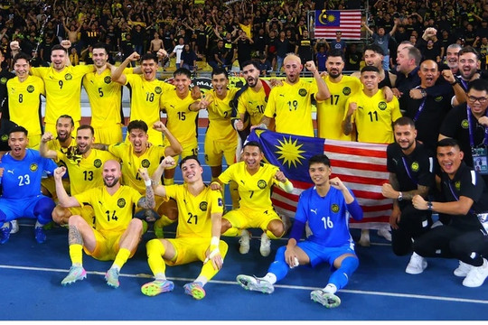Bê bối nhập tịch Malaysia: Án phạt từ FIFA và sự im lặng khó hiểu của AFC