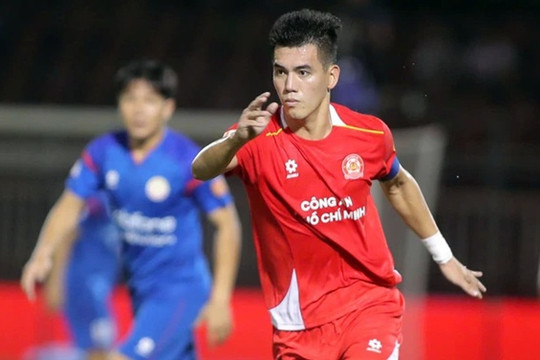 Nguyễn Tiến Linh và áp lực tịt ngòi 5 tháng tại V.League