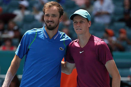 Jannik Sinner vô địch Indian Wells 2026 sau hai loạt tie-break kịch tính trước Daniil Medvedev