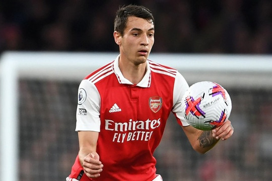 Arsenal và bài toán Jakub Kiwior: Nghệ thuật bán người hay sự lãng phí tài năng?