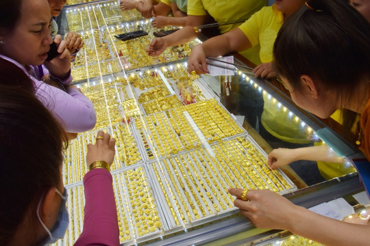 Giá vàng chiều hôm nay 17/3/2026: Chốt bảng, biểu đồ giá vàng trong nước và vàng thế giới cuối ngày thứ Ba