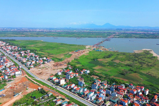 Cầu Hồng Hà trên Vành đai 4: Tiến độ thi công thần tốc, dự kiến về đích sớm 5 tháng