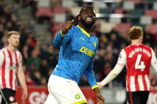 Brentford 2-2 Wolves: Tolu Arokodare rực sáng giật lại một điểm đầy kịch tính