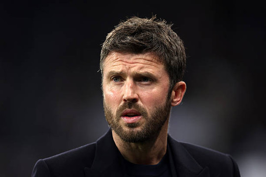 HLV Carrick đối mặt bài toán pressing của Bournemouth: Amad Diallo là chìa khóa?