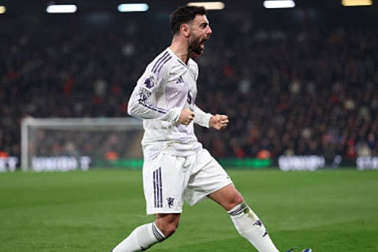 Chấm điểm Bournemouth 2-2 Man Utd: Bruno Fernandes rực sáng, Harry Maguire 'tội đồ'