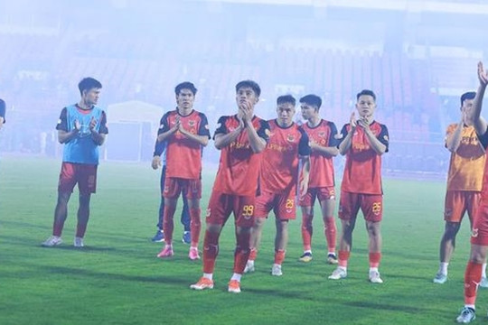 Ninh Bình hạ PVF-CAND 3-2 vào bán kết Cúp Quốc gia sau màn rượt đuổi kịch tính phút 90+3
