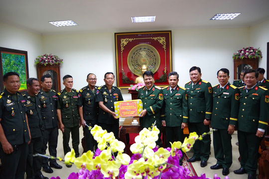 Bền bỉ vun đắp tình hữu nghị láng giềng