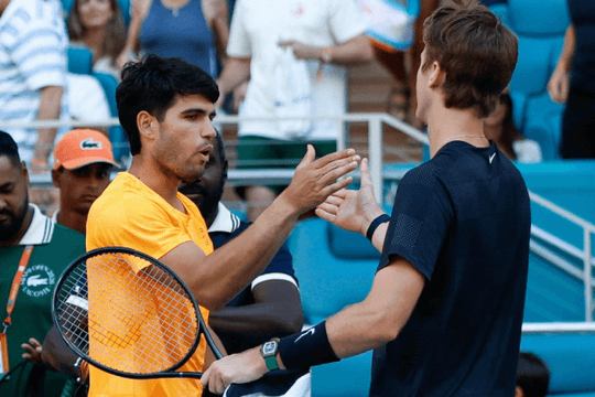 Sebastian Korda gây địa chấn tại Miami Open 2026: Hạ gục số 1 thế giới Carlos Alcaraz