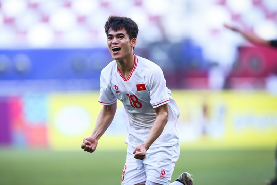 Tuyển Việt Nam quyết tâm vào Top 100 FIFA: Khuất Văn Khang tự tin trước trận Malaysia