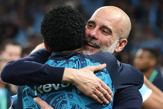 Man City vô địch Carabao Cup: Vũ điệu cuồng nhiệt của Pep Guardiola và lời cảnh báo đanh thép