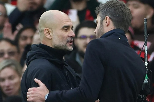 Pep Guardiola mượn bài Michael Carrick giúp Man City hạ Arsenal tại chung kết Carabao Cup