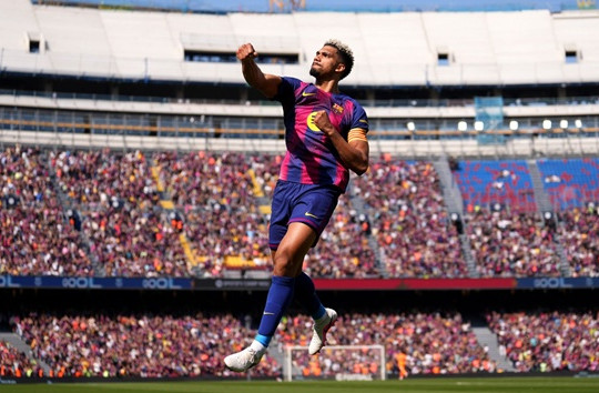 Chấm điểm Barcelona: Ronald Araujo và Joan Garcia rực sáng cứu rỗi hàng công mờ nhạt