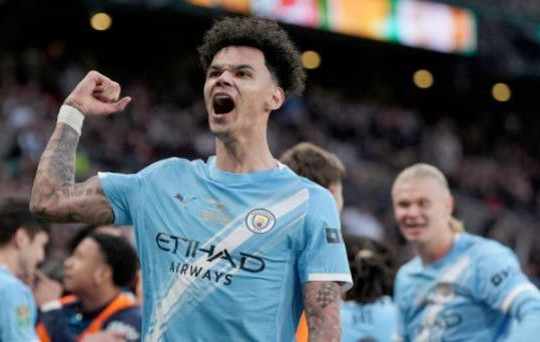 Nico O'Reilly lập cú đúp lịch sử, Man City hạ Arsenal vô địch Carabao Cup 2026