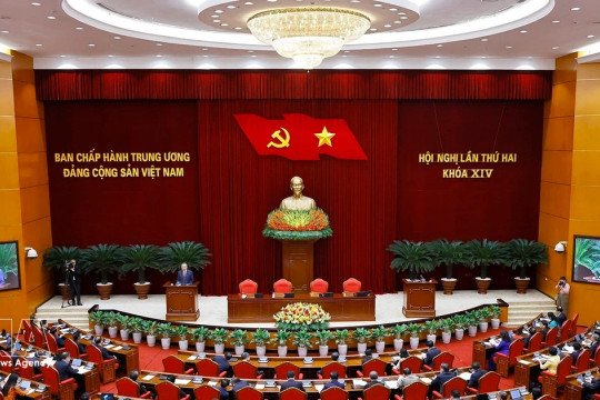 Party Central Committee’s 2nd meeting closes, reaching high consensus on major issues