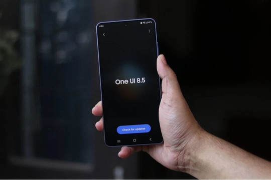 One UI 8.5 cho phép biến điện thoại Galaxy thành webcam chất lượng cao qua kết nối cáp