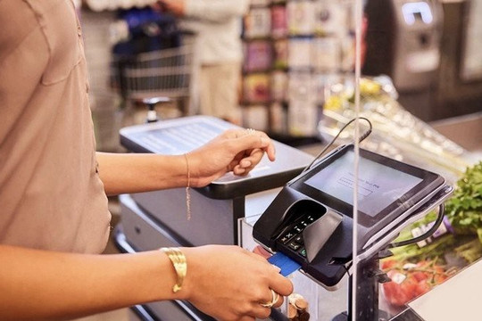 Hộ kinh doanh dùng tài khoản cá nhân có đúng quy định?