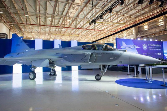 Brazil ra mắt F-39E Gripen: Tiêm kích siêu thanh đầu tiên sản xuất trong nước