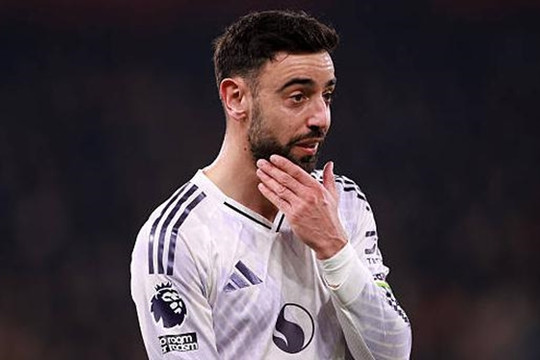 Tin chuyển nhượng 26/3: Bruno Fernandes cân nhắc rời MU, Salah nhận đề nghị 100 triệu euro
