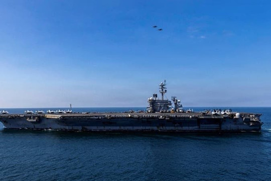 Thực hư thông tin Iran phóng tên lửa hành trình nhắm vào tàu sân bay Mỹ USS Abraham Lincoln