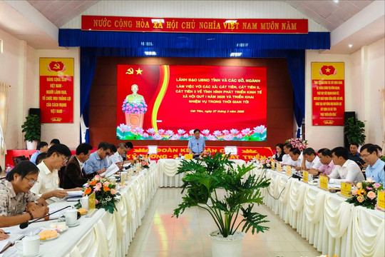 Đoàn công tác UBND tỉnh Lâm Đồng làm việc với các xã khu vực Cát Tiên