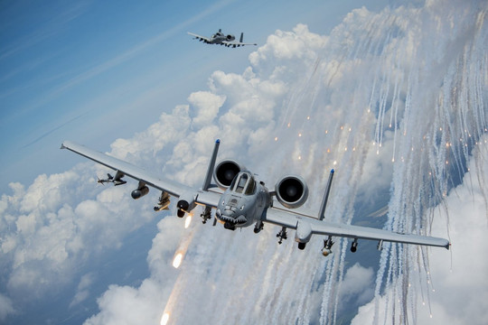 Cường kích A-10 của Mỹ tấn công nhầm căn cứ Iraq khiến 20 người thương vong