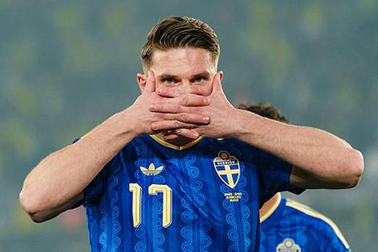 Viktor Gyokeres lập hat-trick, Thụy Điển đánh bại Ukraine tại vòng loại World Cup