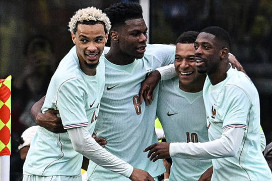 Pháp thắng Brazil 2-1: Mbappe rực sáng đối lập sự hỗn loạn của đoàn quân Ancelotti