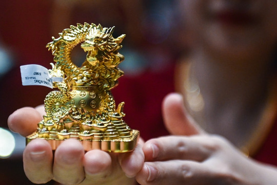 Cập nhật giá vàng hôm nay trưa 28/3/2026: Giá vàng SJC, 9999, nhẫn và giá vàng thế giới thứ Bảy