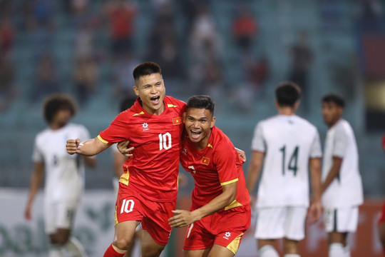 Tuyển Việt Nam thắng áp đảo Bangladesh 3-0: Dấu ấn nhân tố mới và sự trở lại của Đoàn Văn Hậu