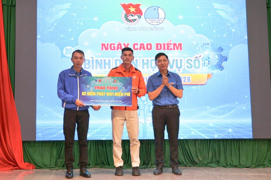 Tuổi trẻ Lâm Đồng ra quân Ngày cao điểm “Bình dân học vụ số”