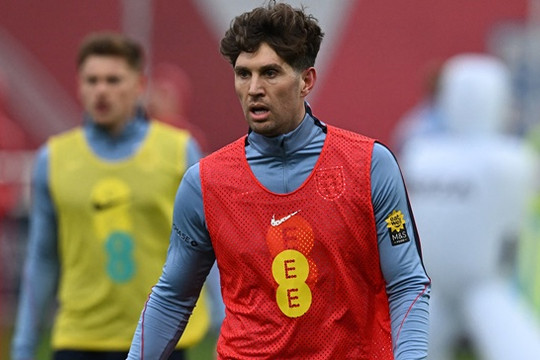 Bị Pep Guardiola 'bỏ rơi', tại sao John Stones vẫn là quân bài không thể thay thế của Tuchel?