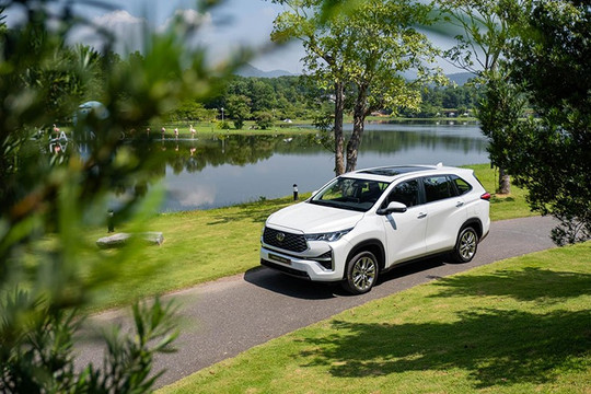 Giá xe Toyota Innova Cross tháng 3/2026: Chi tiết chi phí lăn bánh và thông số kỹ thuật