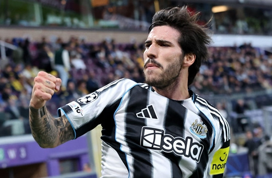 Man Utd sẵn sàng chi 100 triệu bảng cho Sandro Tonali nhằm tái thiết hàng tiền vệ Old Trafford