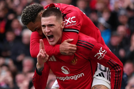 Giải mã sự lột xác của Benjamin Sesko: 'Bàn tay vàng' của Michael Carrick tại MU