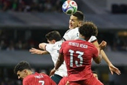 Ngày vắng Ronaldo